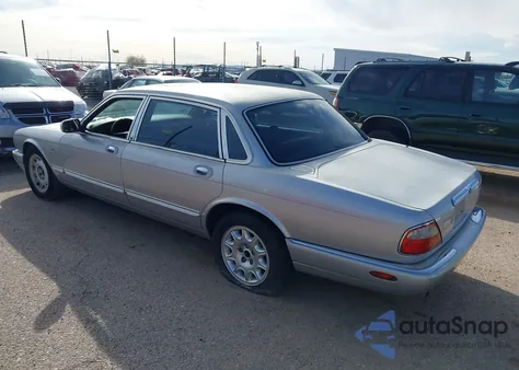 2000 Jaguar Xj8 Vanden Plas from USA, damaged, VIN SAJFA24C3YLF01860